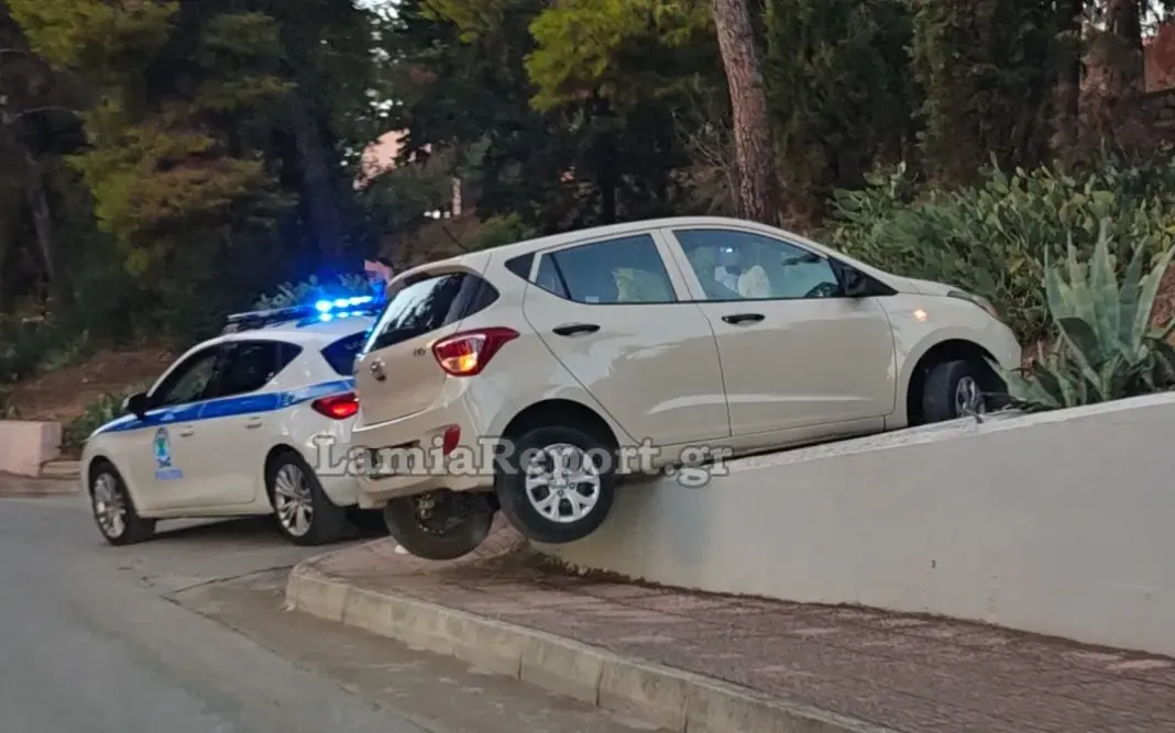 Απίστευτο στη Λαμία: Οδηγοί είδαν ξαφνικά αυτοκίνητό να πετάει στον αέρα!