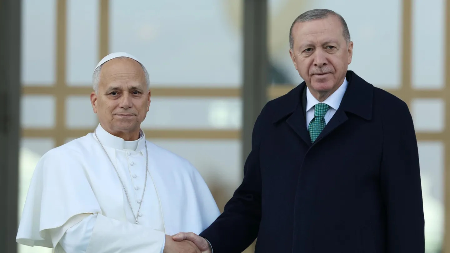 Προδοσία Ιστορίας & Πίστης: Ο Πάπας Λέων XIV διαστρεβλώνει την Εκκλησιαστική Ιστορία & Κληρονομιά  για Γεωπολιτικά Παιχνίδια! (Βίντεο)