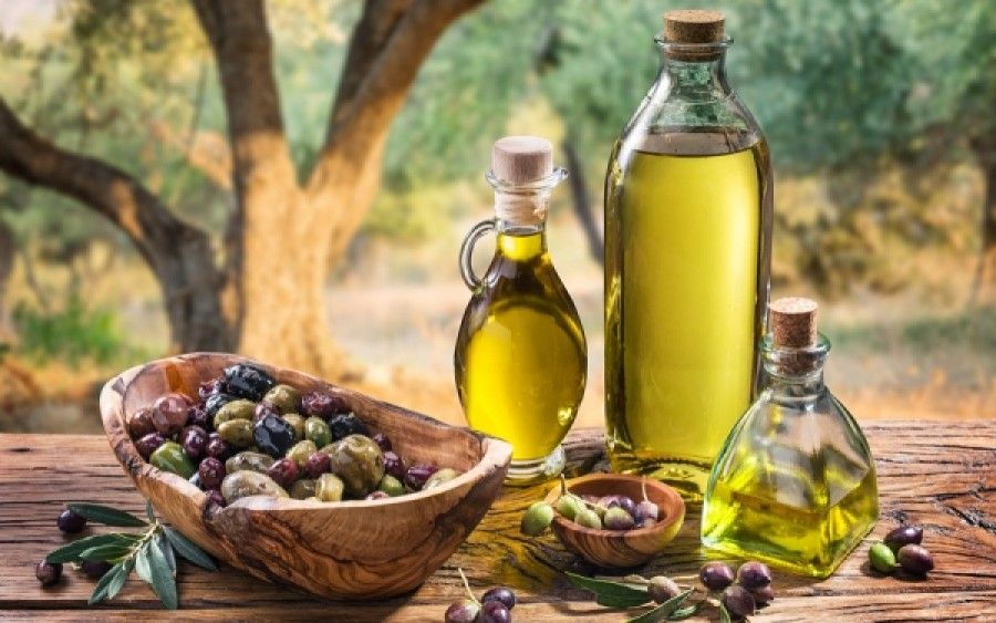 Ελαιόλαδο – Οι λεπτομέρειες στις ετικέτες που «αποκαλύπτουν» τις νοθείες