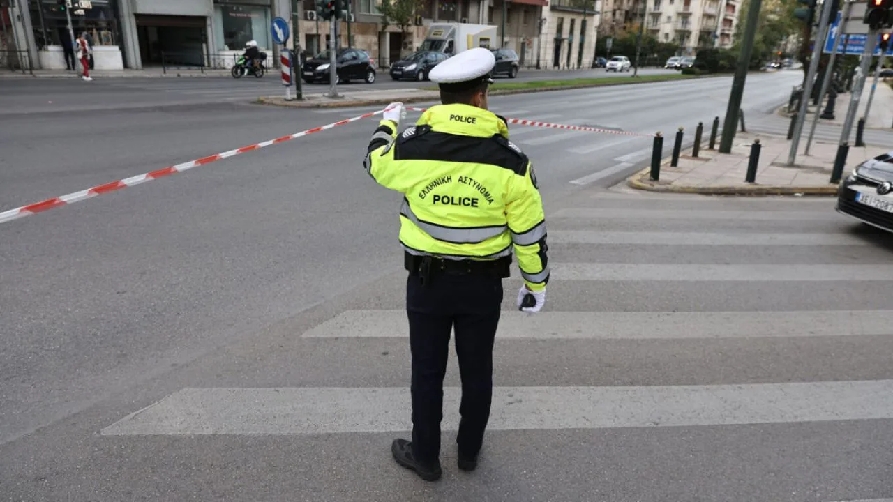 Κυκλοφοριακό “μπλοκάρισμα” στο κέντρο: Ρυθμίσεις και κλειστοί δρόμοι για την Ημέρα Ενόπλων Δυνάμεων
