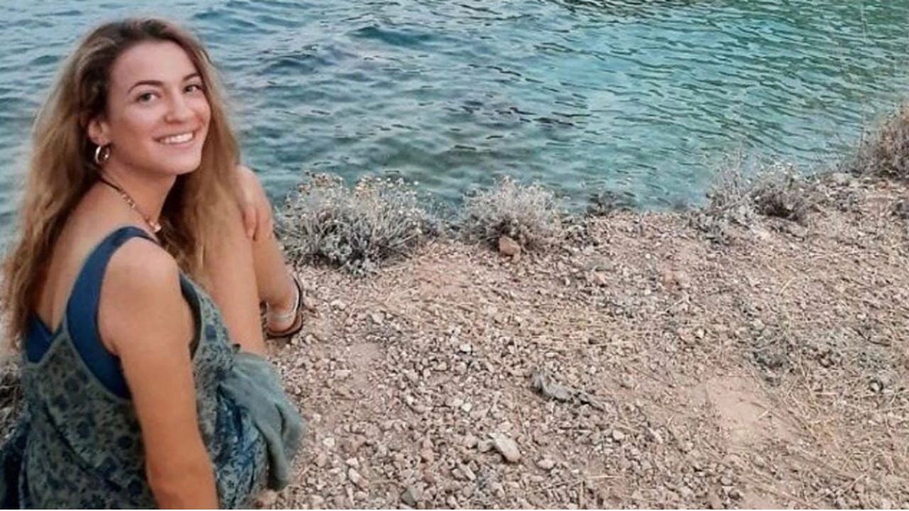Γαρυφαλλιά Φολέγανδρος: Δολοφόνος ζητά ελαφρυντικά – «Δεν είπε ούτε συγγνώμη» καταγγέλλει η μητέρα της