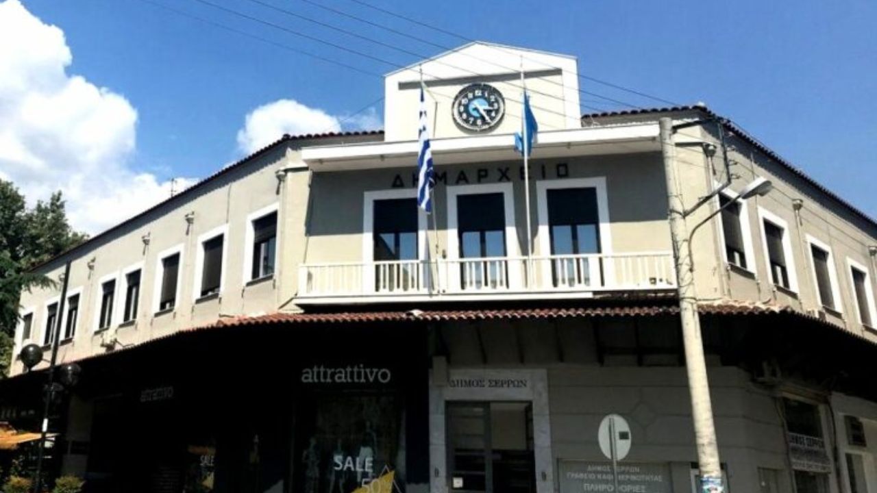 ΕΤΣΙ ΑΓΟΡΑΖΟΥΝ ΤΗΝ ΣΙΩΠΗ ΤΩΝ ΔΗΜΑΡΧΩΝ – 615.000 ευρώ για να μην μιλάνε για τις δομές