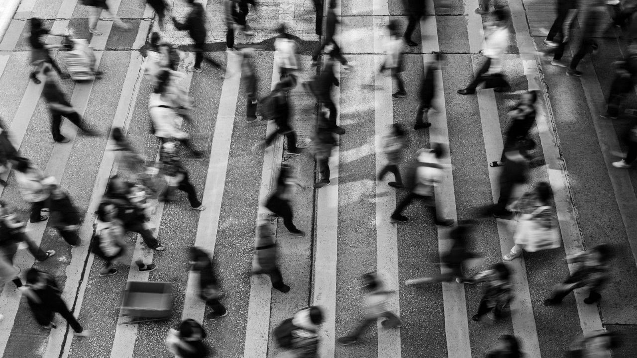 Ατζέντα 2030 στη Σλοβακία – Πρόστιμα για το γρήγορο περπάτημα