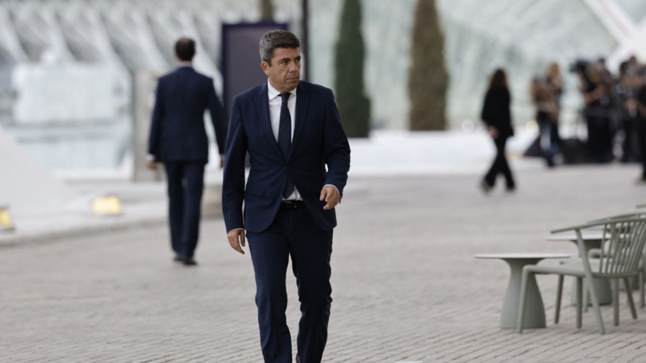 Παραιτήθηκε ο πρόεδρος της Βαλένθια μετά τις φονικές πλημμύρες – «Δεν αντέχω άλλο αυτή την τραγωδία»