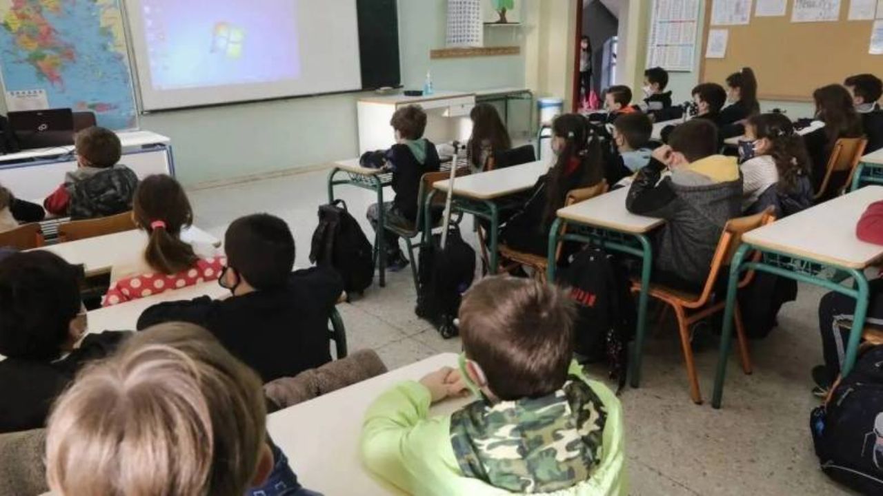 Καταγγελία Διδασκαλικής Ομοσπονδίας Ελλάδας – Κοντεύουν Χριστούγεννα και οι εκπαιδευτικοί παραμένουν άστεγοι
