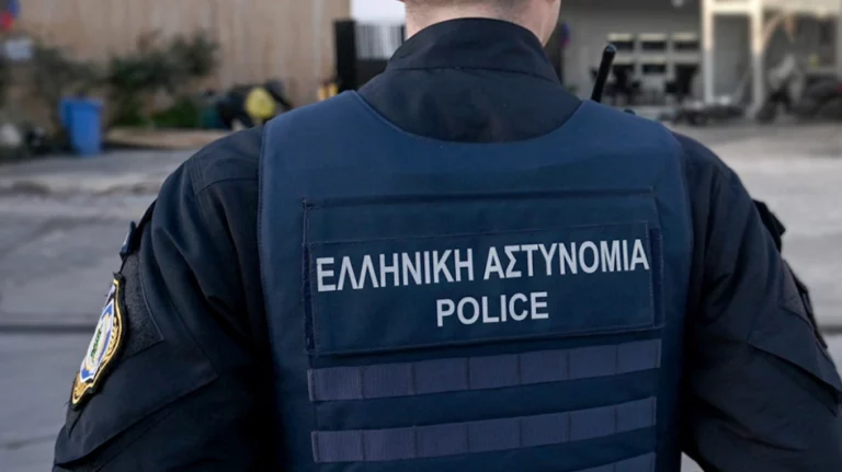 Σάλος στο Ίλιον: Συνελήφθη αστυνομικός μετά την καταγγελία 13χρονου για βία