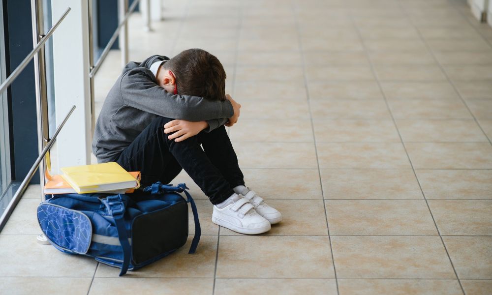Αναστάτωση σε σχολείο – Παιδί βρέθηκε χτυπημένο στο προαύλιο