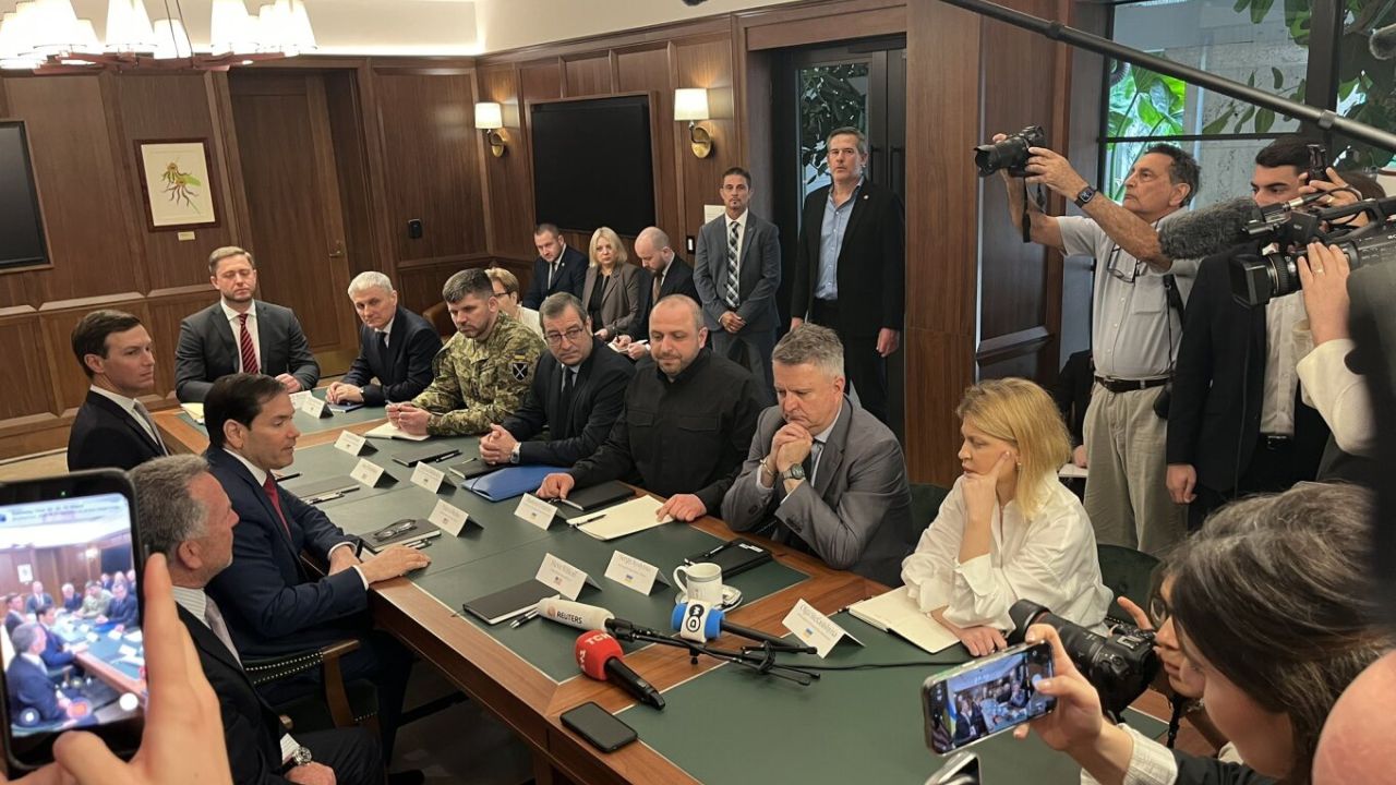Κίεβο–ΗΠΑ: Ελπιδοφόρο ξεκίνημα στις ειρηνευτικές συνομιλίες σε θερμό κλίμα συνεργασίας