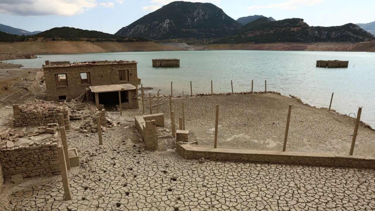 Σε κατάσταση έκτακτης υδρολογικής ανάγκης Αττική, Πάρος, Λέρος – Κρίσιμη συνεδρίαση της ΡΑΑΕΥ