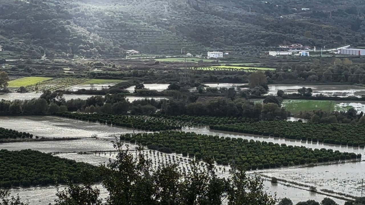 Σάρωσε η κακοκαιρία: Πλημμύρες στη Δυτική Ελλάδα και κινητοποίηση στην Κέρκυρα