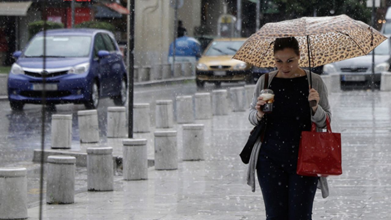 Καταιγίδες και πλημμύρες: Η Ελλάδα μπαίνει σε κακοκαιρία από αύριο