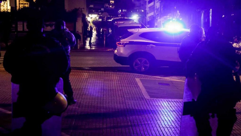 ΣΟΚ ΜΕΤΕΦΕΡΑΝ ΜΕΤΑΝΑΣΤΕΣ ΚΑΙ ΝΑΡΚΩΤΙΚΑ