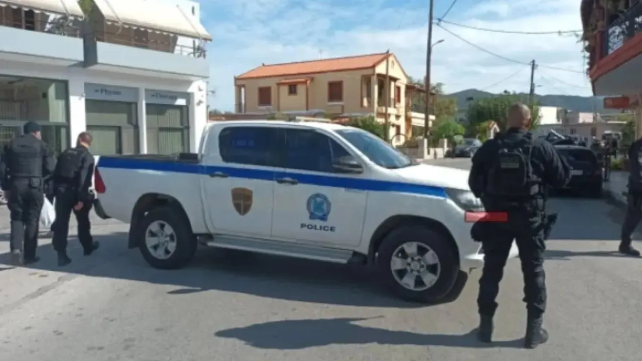 Βορίζια: Κηδεία Ευαγγελίας Φραγκιαδάκη με ανιχνευτή μετάλλων – Ταλαιπωρία και αυστηρά μέτρα ασφαλείας στην εκκλησία