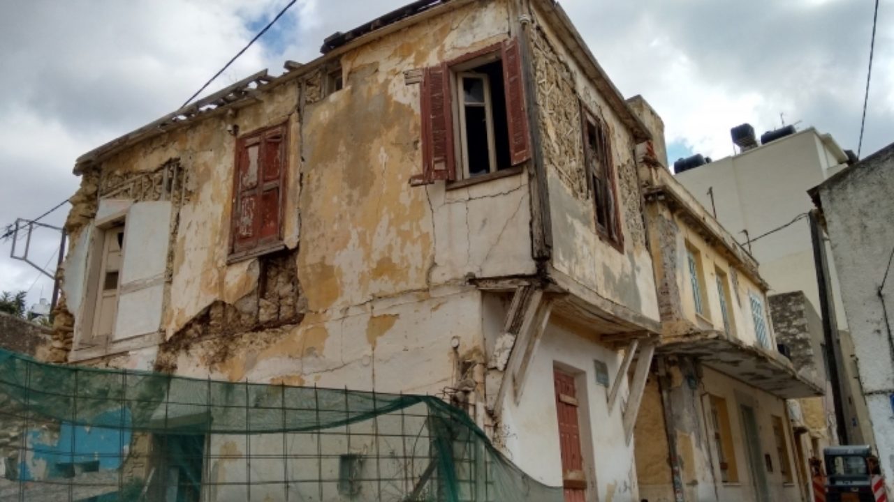 Υπό κατάρρευση το Ηράκλειο της Κρήτης – 210 καταγγελίες για ετοιμόρροπα κτίρια