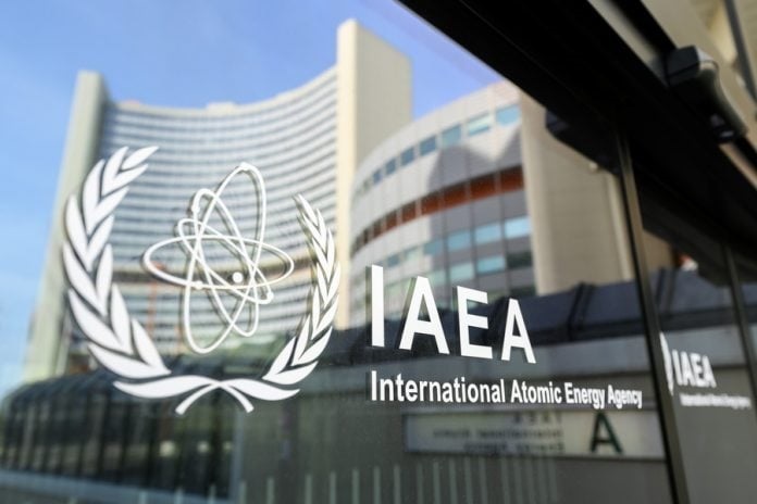 Το Διοικητικό Συμβούλιο του ΔΟΑΕ εγκρίνει ψήφισμα που απαιτεί απαντήσεις και πρόσβαση από το Ιράν