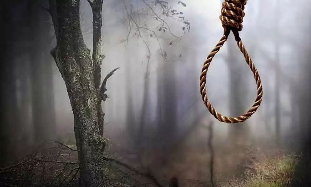Φρίκη στην Αχαΐα: Ηλικιωμένος αυτοκτόνησε με απαγχονισμό, άφησε μήνυμα