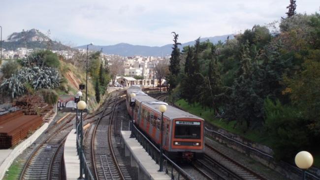 Ακινητοποιήθηκε συρμός του ΗΣΑΠ μεταξύ Καλλιθέας και Ταύρου