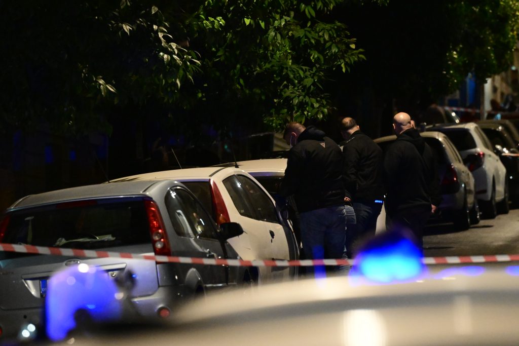 Πυροβολισμοί στην Κυψέλη: Ένας τραυματίας στο νοσοκομείο, βρέθηκαν έξι κάλυκες