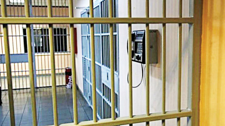 Θεσσαλονίκη: Σοβαρό επεισόδιο στα κρατητήρια – 23χρονος γρονθοκόπησε αστυνομικό