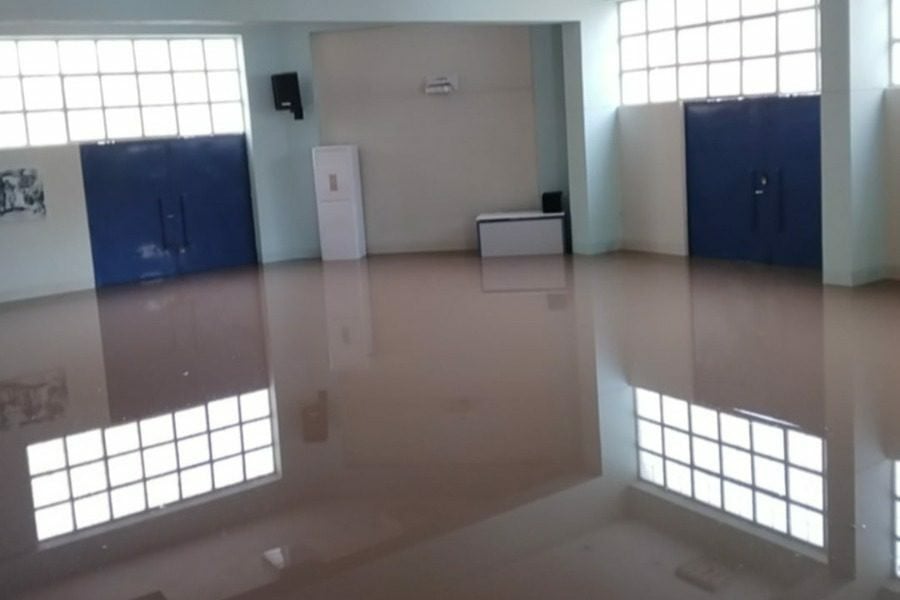 Πλημμύρισαν τα σχολεία στην Καλλονή – Οι εικόνες καταστροφής και η επόμενη μέρα για την εκπαιδευτική κοινότητα