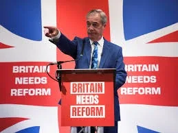 Το Όριο των 60.000 Λιρών: Ο Farage “Κλειδώνει” την Είσοδο – Η Εργατική Κυβέρνηση Απαντά με Δεκαετή Παραμονή.