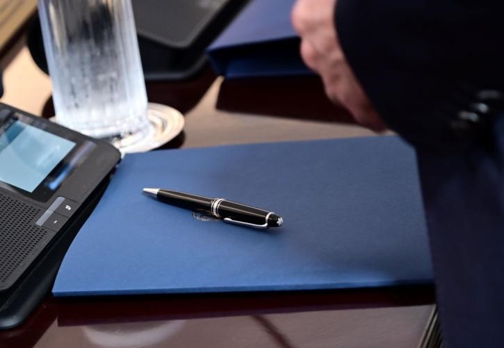 Ποιοι υπουργοί «δεν υπογράφουν» το παραμικρό – «Στέγνωσε» η αγορά από ρευστότητα