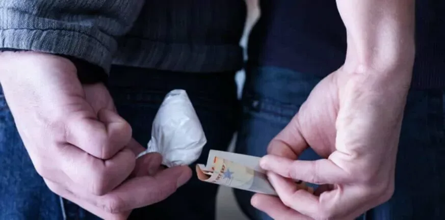 Από την κατανάλωση αλκοόλ από ανήλικους πήγαμε στη χρήση κοκαΐνης! – Δεν υπάρχει πάτος στο πηγάδι