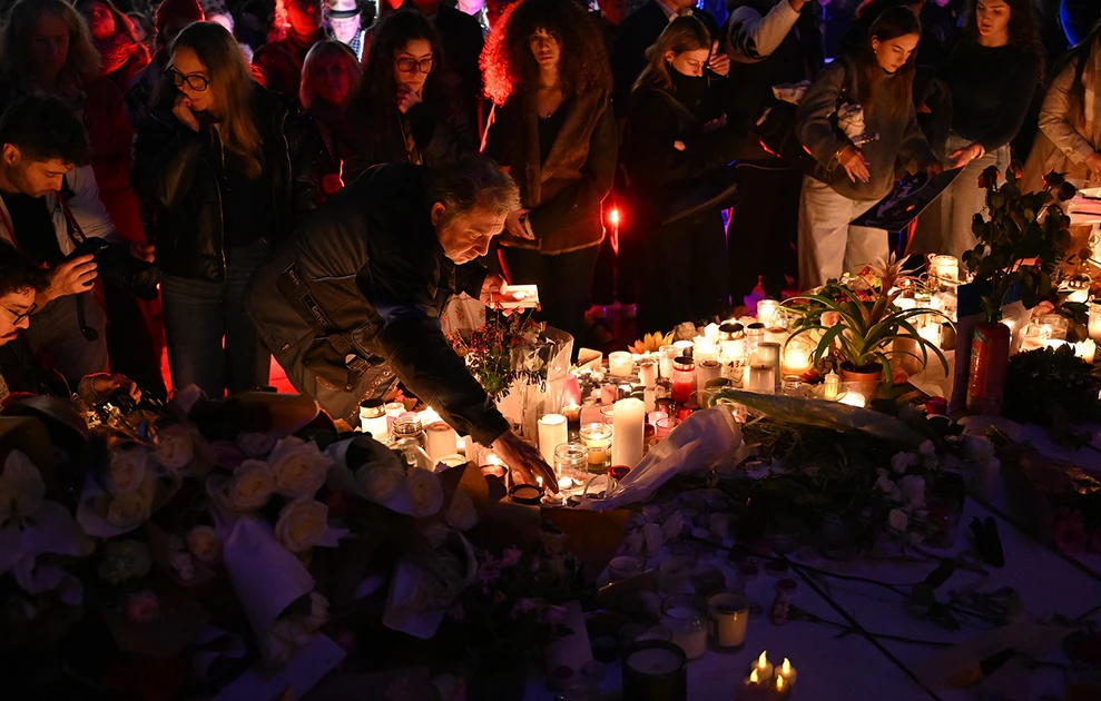 10 χρόνια από την επίθεση στο Μπατακλάν – Συγκινεί η ενότητα των Γάλλων