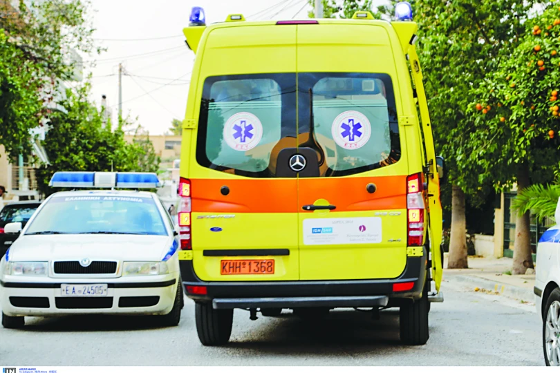 «Ασύλληπτο» τροχαίο: 91χρονος δεν είδε εγκαίρως το όχημα και «καρφώθηκε» πάνω σε οικογένεια με ανήλικα