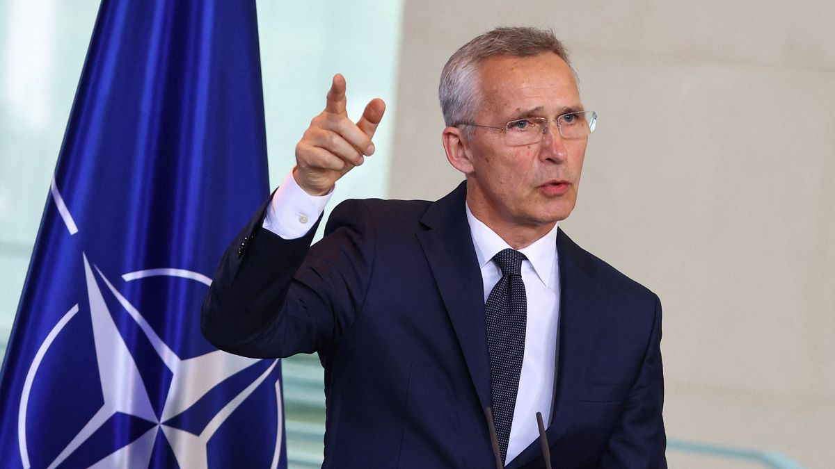 Ο STOLTENBERG ΣΤΟ ΝΕΟ ΒΙΒΛΙΟ ΤΟΥ ΓΙΑ ΤΗΝ ΑΒΟΛΗ ΓΙΑ ΤΟΝ ΙΔΙΟ ΣΥΖΗΤΗΣΗ ΓΙΑ ΤΟΥΣ ΑΙΘΕΡΕΣ ΤΟΥ ΑΙΓΑΙΟΥ