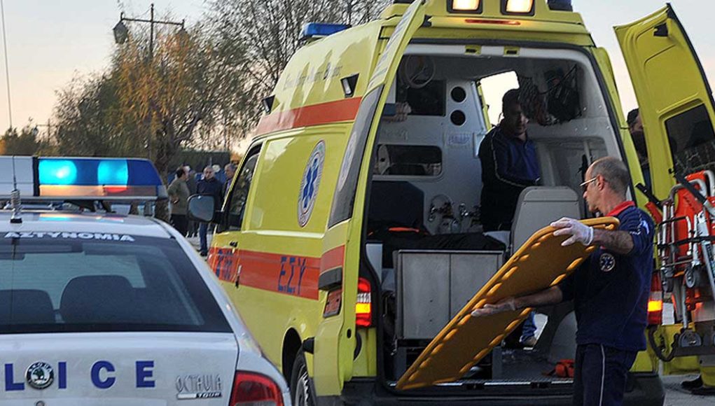 Τροχαίο-σοκ στα Αγιοβλασσίτικα Αχαΐας: Αυτοκίνητα διαλύθηκαν μετά από σύγκρουση