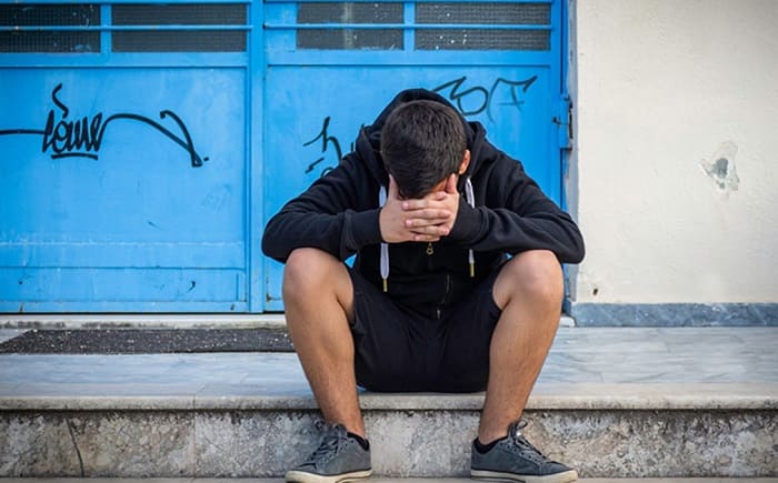 Βία ανηλίκων: 14χρονοι «ξυλοφόρτωσαν» μαθητή στο σχολείο του