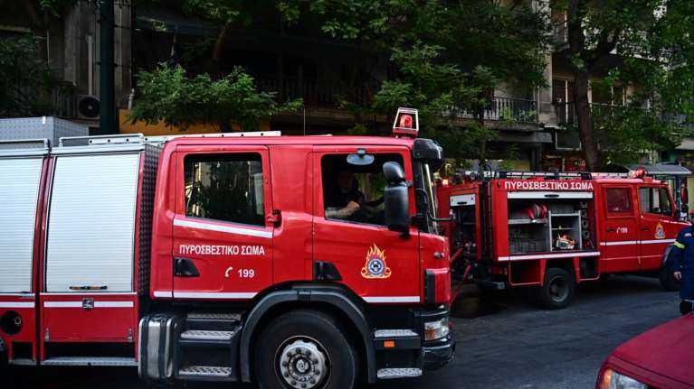 Φωτιά σε σπίτι στη Χαλκίδα – Ηλικιωμένος τραυματίστηκε με εγκαύματα