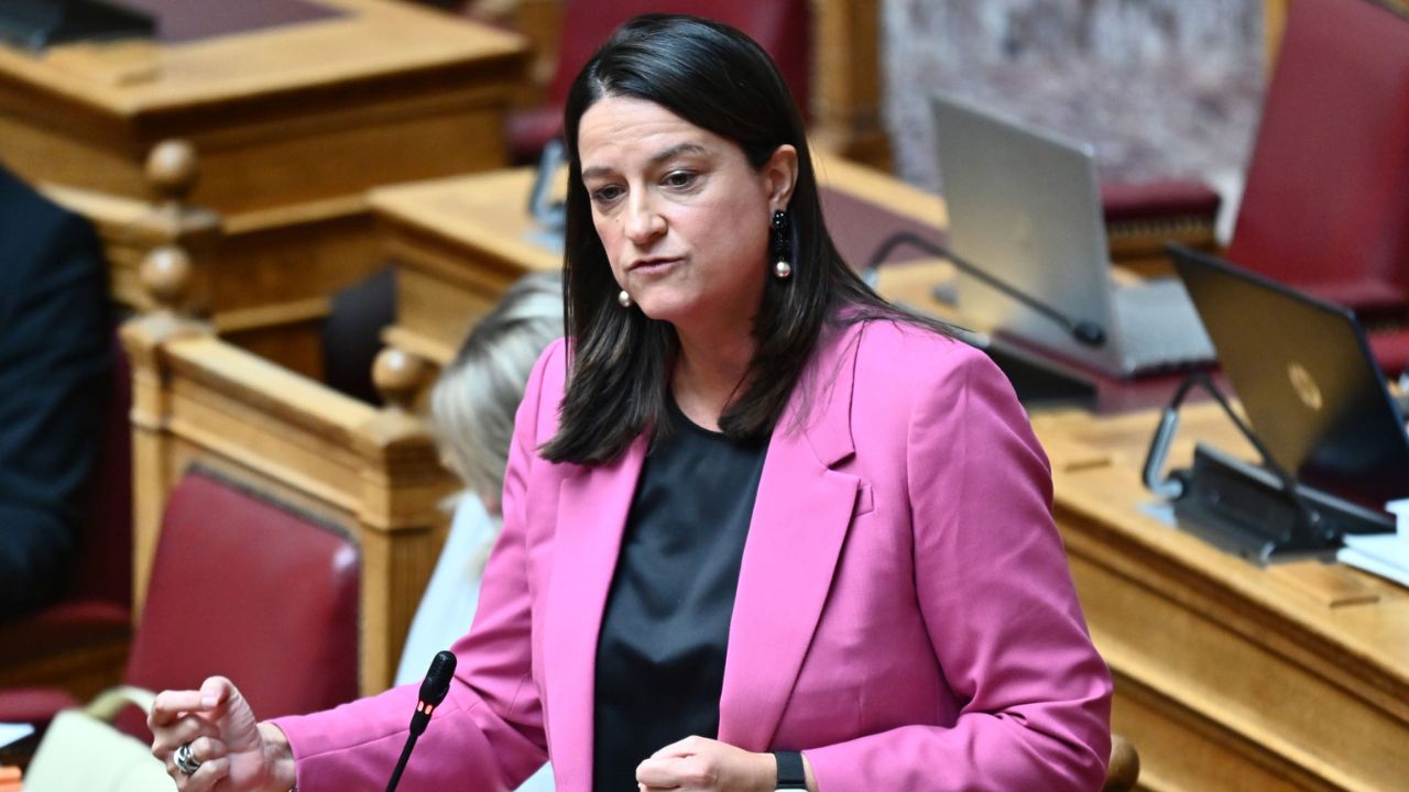 ΟΤΑΝ ΤΟ ΜΕΞΙΚΟ ΜΕΙΩΝΕΙ ΩΡΕΣ ΕΡΓΑΣΙΑΣ ΚΑΙ ΑΥΞΑΝΕΙ ΤΟΥΣ  ΜΙΣΘΟΥΣ, Η ΚΥΒΕΡΝΗΣΗ ΜΗΤΣΟΤΑΚΗ-ΚΕΡΑΜΕΩΣ ΕΠΙΒΑΛΛΕΙ 13ΩΡΟ ΚΑΙ ΕΡΓΑΣΙΑΚΗ ΕΞΑΘΛΙΩΣΗ / ΠΛΕΟΝ ΟΜΟΙΑΖΟΥΜΕ ΜΟΝΟ ΣΤΑ ΚΑΡΤΕΛ…!!!
