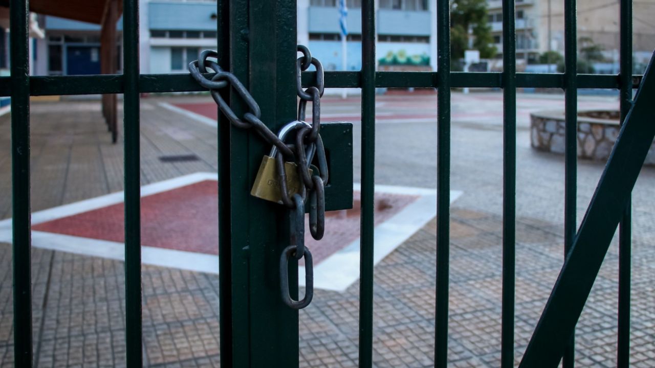 Σχολεία κλειστά στη Ρόδο αύριο – Ισχυρή κακοκαιρία με καταιγίδες και θυελλώδεις ανέμους