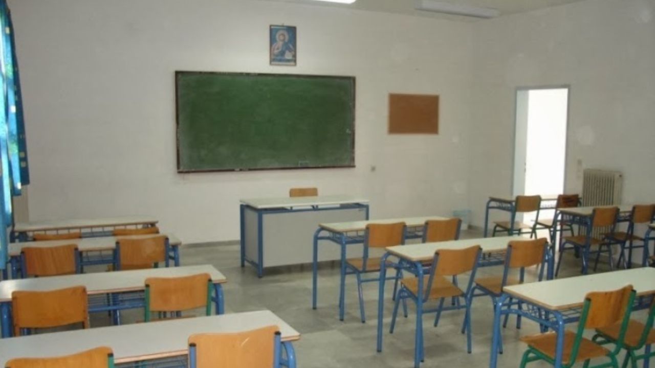 Εδώ ο κόσμος καίγεται και το εκπαιδευτικό σύστημα χτενίζεται