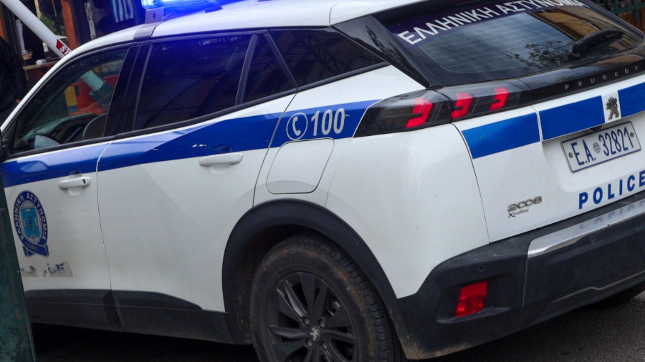 Σάλος στο «Ελ. Βενιζέλος»: 29χρονη έπιασαν με 24 κιλά κάνναβης στις αποσκευές της