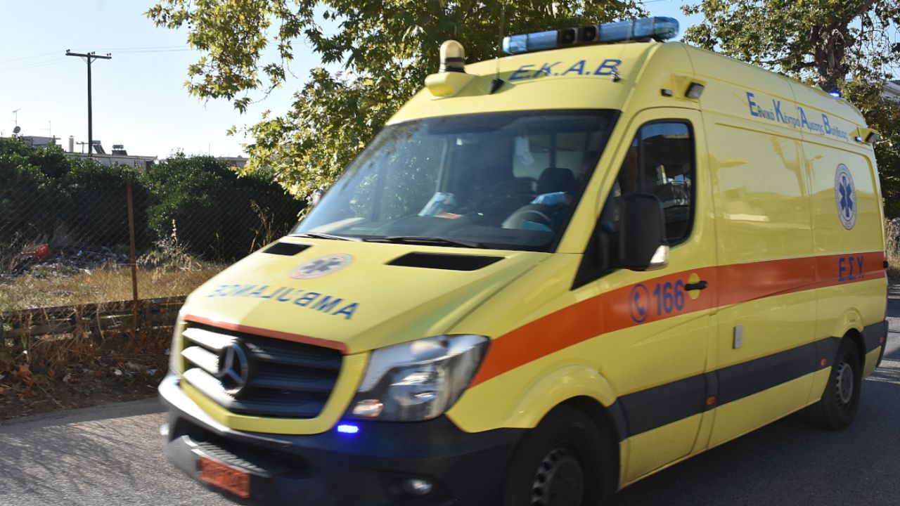 Πάτρα: Μάχη για τη ζωή δίνει 51χρονος εργάτης μετά από πτώση σε φρεάτιο ανελκυστήρα