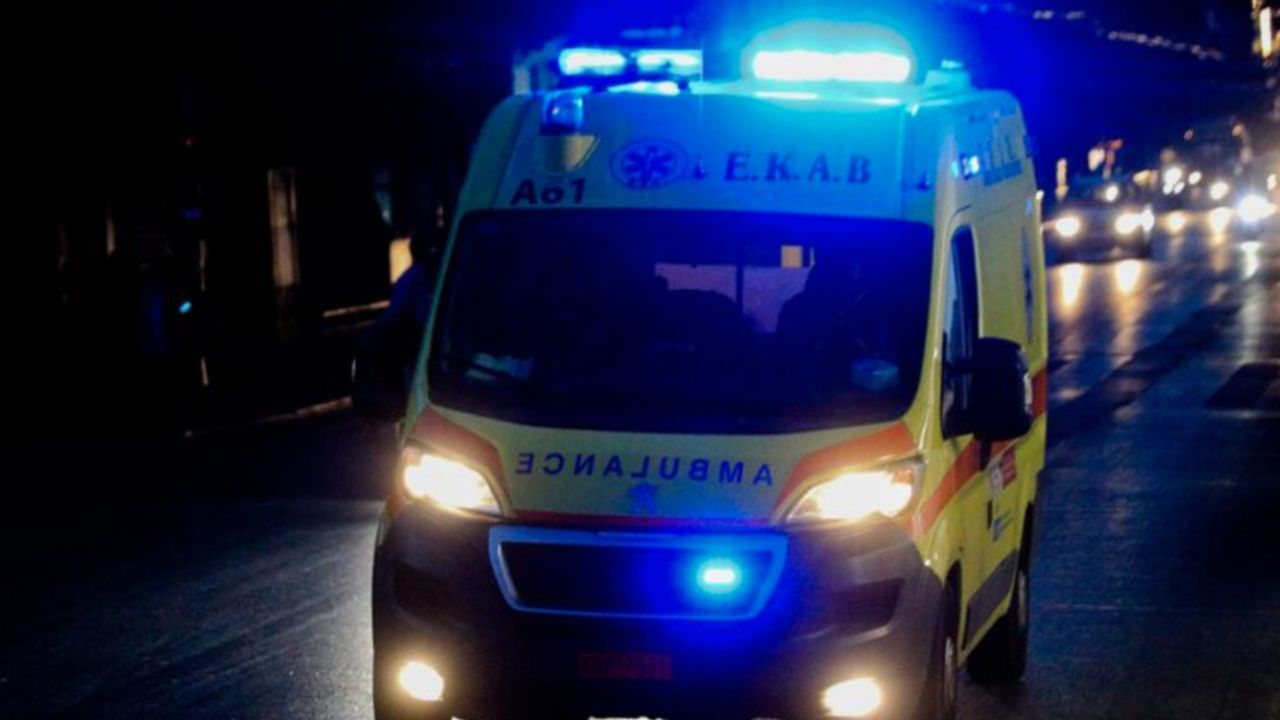 Σοκ στη Βουλιαγμένης: Μοτοσικλετιστής χάνει τη ζωή του σε σφοδρή σύγκρουση