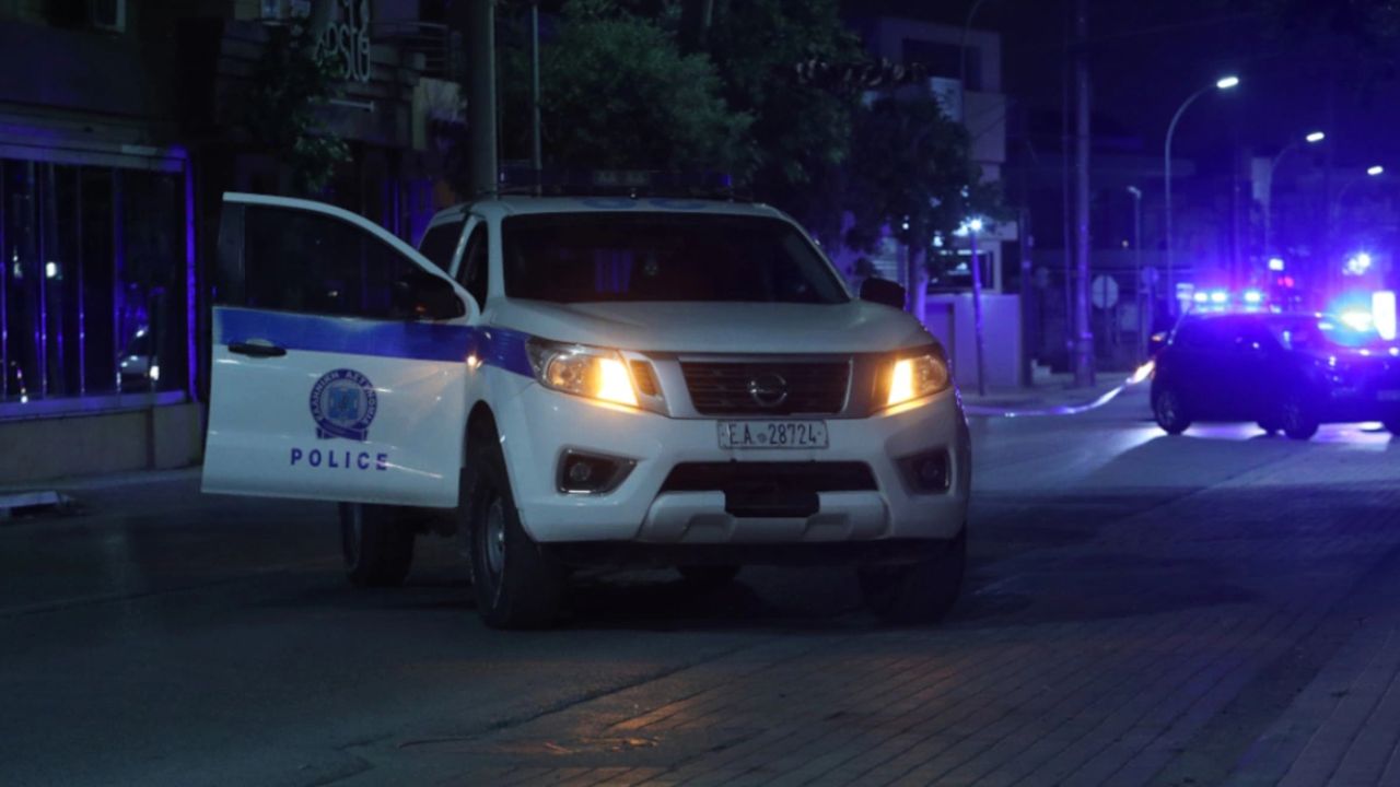 Αττική: 12 συλλήψεις για διακίνηση κοκαΐνης και κάνναβης σε σχολεία – Βασάνιζαν όσους δεν υπάκουαν