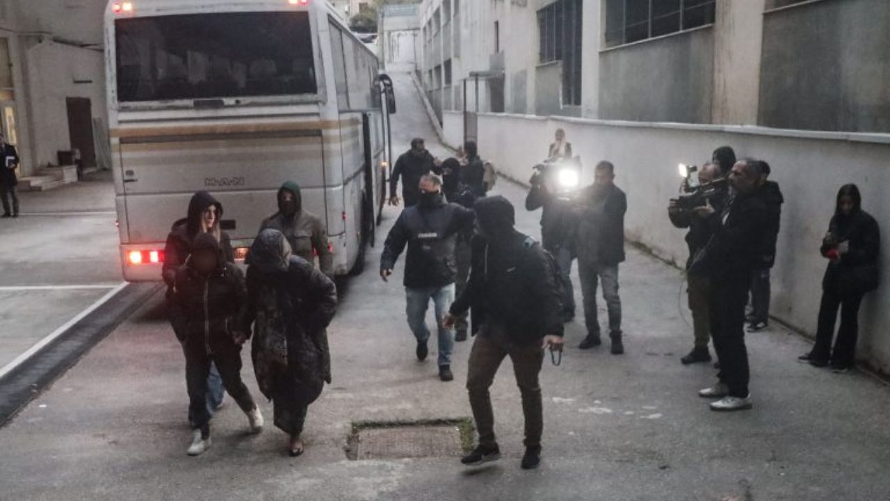 Στην Αθήνα οι 16 κατηγορούμενοι για παράνομες εισφορές από τον ΟΠΕΚΕΠΕ