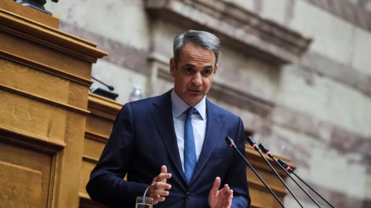 Ο ΚΟΣΜΟΣ ΚΑΙΓΕΤΑΙ ΚΑΙ Ο ΠΡΩΘΥΠΟΥΡΓΟΣ… ΧΤΕΝΙΖΕΤΑΙ! ΣΕ ΛΑΘΟΣ ΜΠΛΟΚΑ ΠΗΓΕ…!