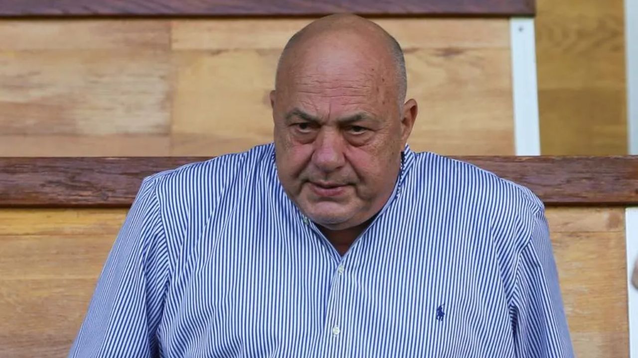 Ο Μπέος μίλησε και για τον γρίφο με τον τραγουδιστή