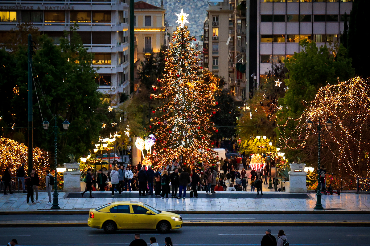Αβεβαιότητα στα προγνωστικά για τα Χριστούγεννα – Τι δείχνουν ECMWF και GFS