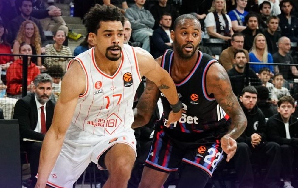 Euroleague: «Προς αναβολή» ο αγώνας της Χάποελ με την Παρί – Γιατί οι Γάλλοι «αρνούνται» να ταξιδέψουν στο Ισραήλ