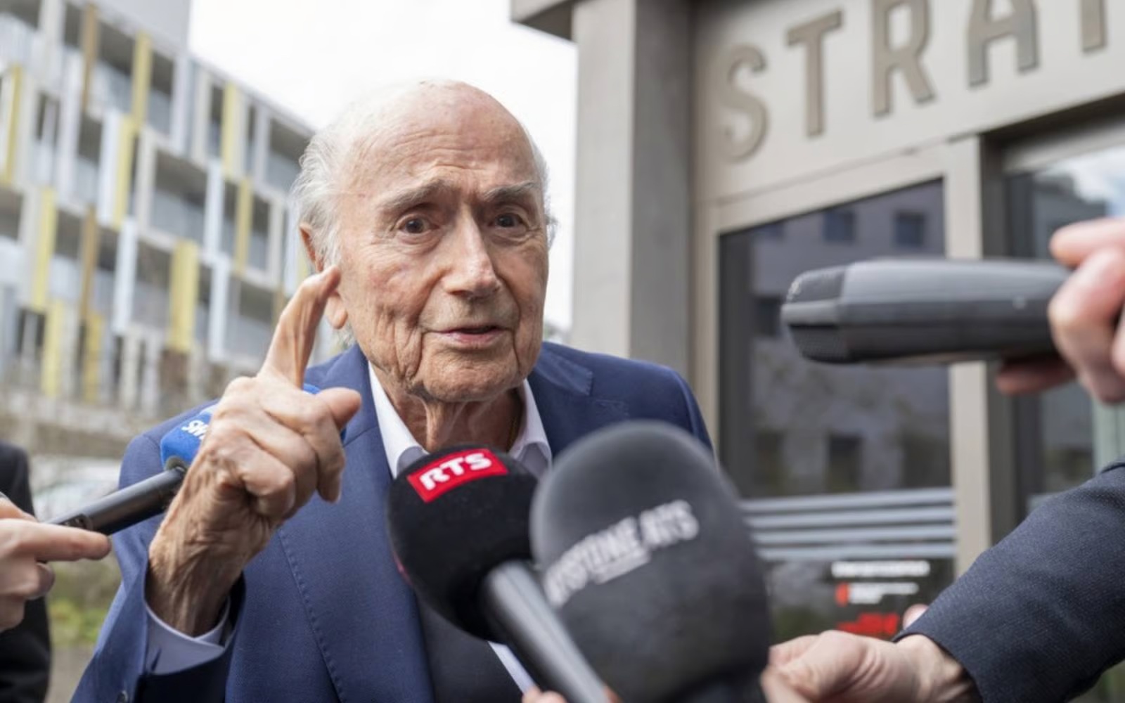 ΣΟΚ: Ο Σεπ Μπλάτερ καλεί τους φιλάθλους να ΜΗΝ πάνε στο Παγκόσμιο Κύπελλο στις ΗΠΑ – Κίνδυνος για τη ζωή τους!