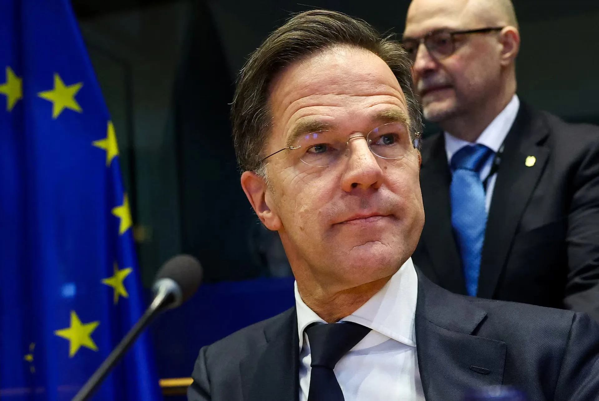 Ο Ρούτε κόβει τα όνειρα για τη δημιουργια Ευρωπαϊκού  Στρατού