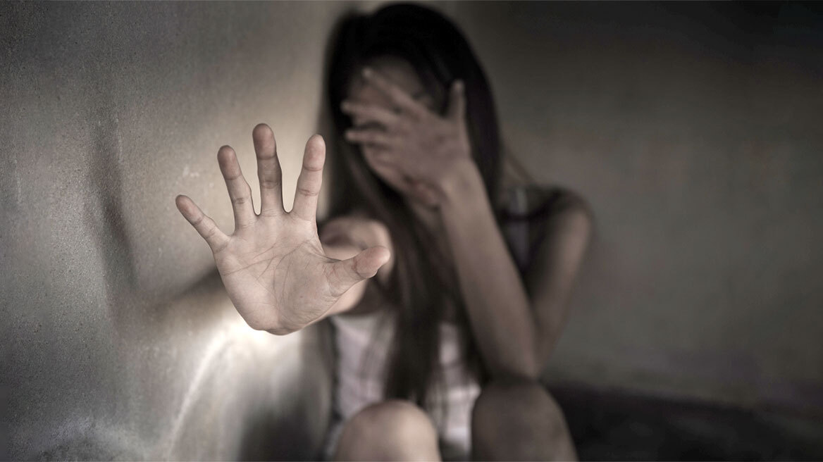 Στο εδώλιο 56χρονος για ασέλγεια σε βάρος της ανήλικης κόρης της συντρόφου του