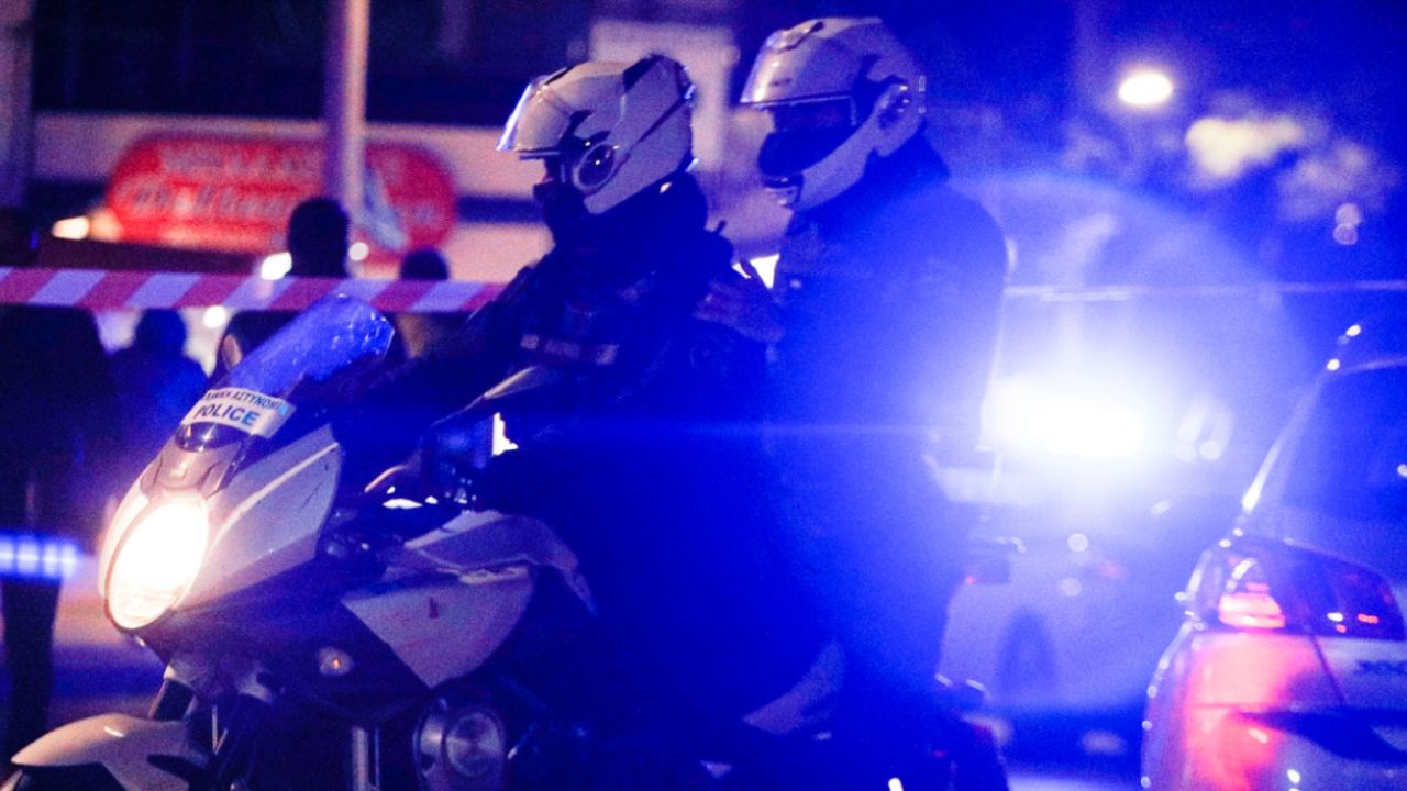 Θεσσαλονίκη: Καταγγελία ενδοοικογενειακής βίας έβγαλε στο φως μικρό οπλοστάσιο 44χρονου