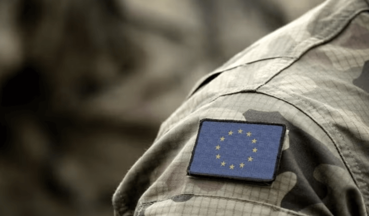 Έγκριση αμυντικών σχεδίων από την Κομισιόν – Η Ελλάδα μένει εκτός προς το παρόν